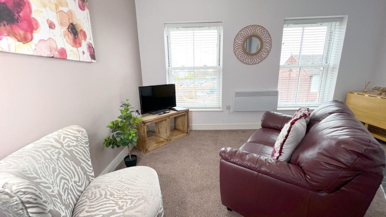 Friars House, Stafford By Bell Apartments ภายนอก รูปภาพ