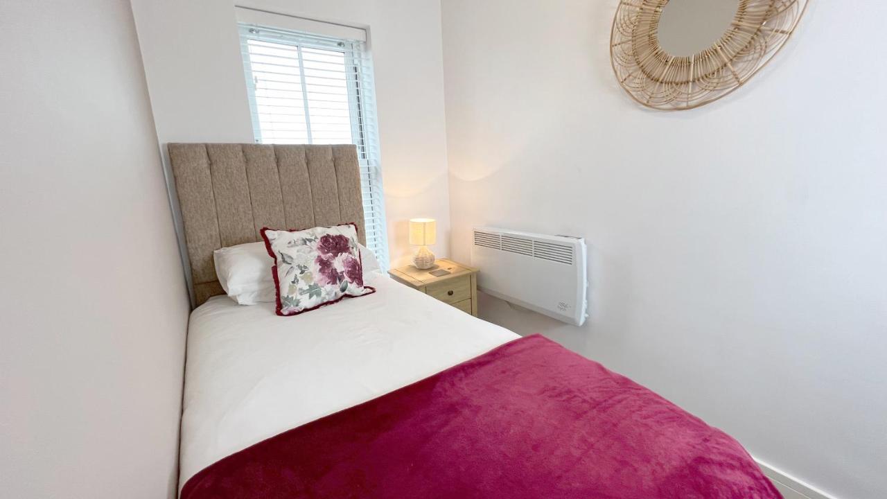 Friars House, Stafford By Bell Apartments ภายนอก รูปภาพ