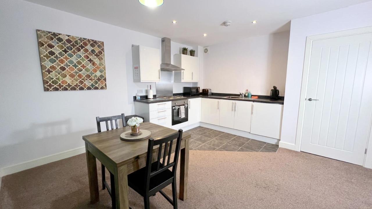 Friars House, Stafford By Bell Apartments ภายนอก รูปภาพ
